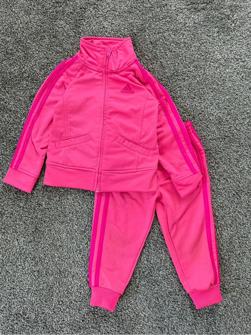Adidas track set